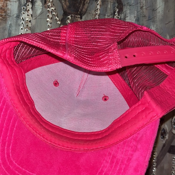 π«¦πβ’ π§π»ββοΈ Juicy Couture x Oh-So-Specialβ¦Vibesπ§π»ββοΈβ’ππ - Picture 3 of 8